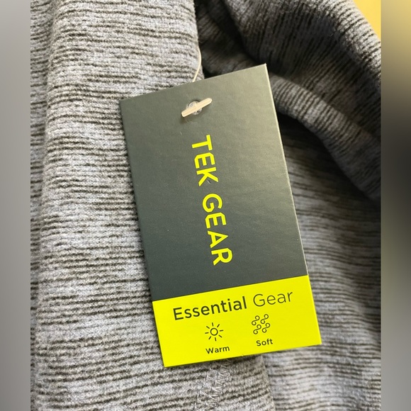 Tek Gear exercise sweater - Picture 4 of 4